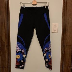 Sweaty Betty Black and Blue Floral Leggings
